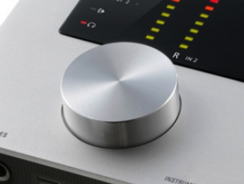 Zoom TAC-2, nueva interfaz Thunderbolt
