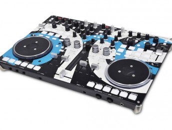 Vestax VCI-400 One Edition y XW-J1 de Casio