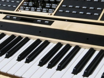 Emphase, el nuevo sintetizador de Stephan Schmitt