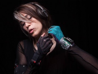Mi.Mu, un guante para controlar software musical