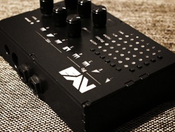 Twisted Electrons AY3, nuevo sinte estilo chiptune