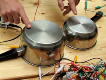 Ototo, un kit que convierte cualquier objeto en un instrumento