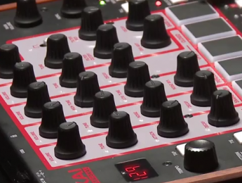 Primeras demos de sonido de Akai Rhythm Wolf