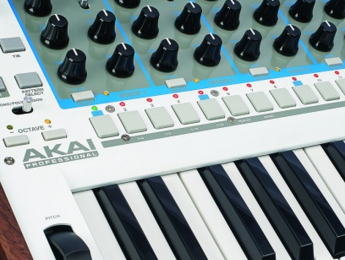 Akai Timbre Wolf y Tom Cat, nuevo sintetizador y caja de ritmos analógica