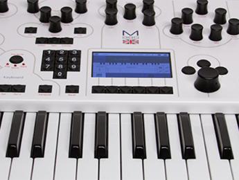 Modales británicos: nuevos Modal Electronics 001 y 008