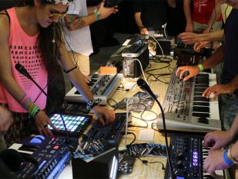 Exposición retrospectiva de Novation en Sónar+D