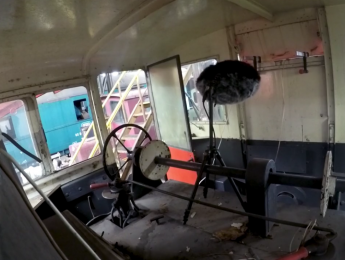 Tremor, una librería inspirada en la vibración y la resonancia