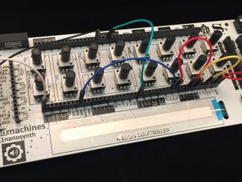 NS1nanoSynth, un sinte modular en la palma de la mano