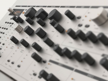 Echt, el nuevo sintetizador de Alex Hartmann