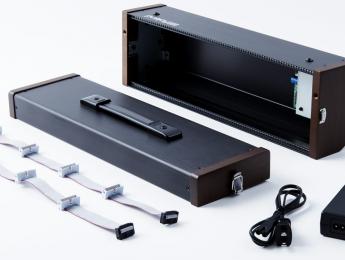 Roland consolida su presencia modular con System-500 y una maleta