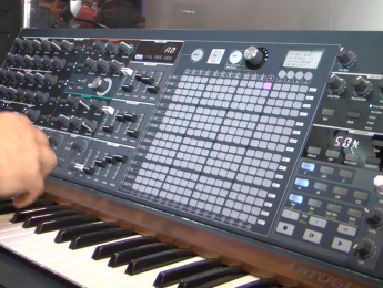 Un vistazo a Arturia MatrixBrute