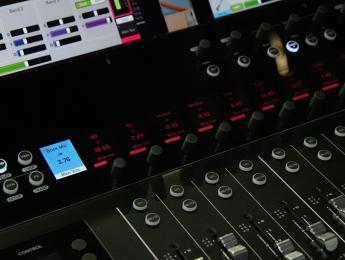 Mackie Axis, control y mezcla integrando hardware y hasta tres iPads