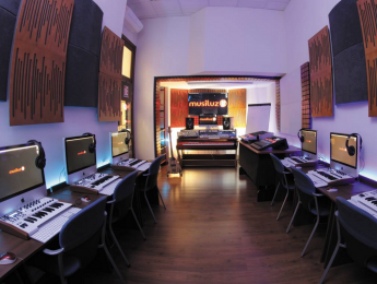 Musiluz celebra sus 10 años sorteando un Apple iMac