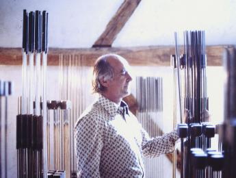 Sonambient, las sublimes esculturas sonoras de Harry Bertoia