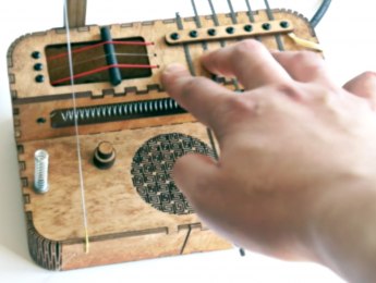 Soundtrack Box, una caja como único instrumento para toda una banda sonora