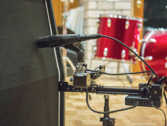 DynaMount, posicionamiento de micros motorizado y con control remoto