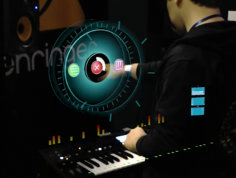 Behringer DeepMind 12 controlable con hologramas vía realidad virtual y aumentada