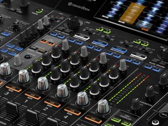 Review del Pioneer DDJ-RZX, controlador para mezcla de audio y vídeo