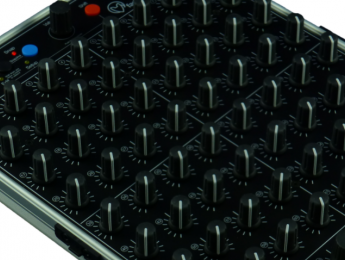 Faderfox PC44, 68 potenciómetros en un compacto controlador MIDI
