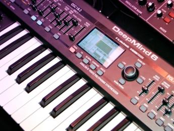 Behringer DeepMind 6: primer contacto y demo de sonido