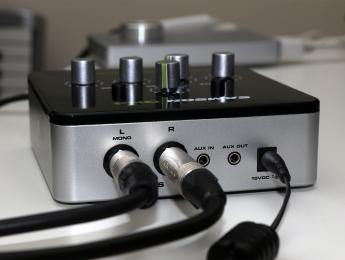 Review de Samson QH4, un amplificador de auriculares de 4 canales