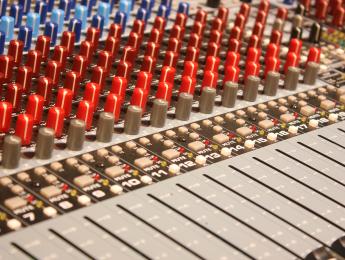 ¿Qué diferencia a la señal digital frente a la analógica?