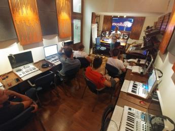 La escuela malagueña Musiluz presenta sus cursos para verano y octubre