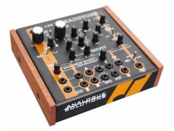 Treadstone, el nuevo mini-sintetizador de Analogue Solutions