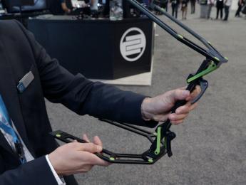 Gravity LTS 01 B, un soporte plegable y articulado para DJs