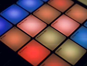Review de Maschine Mikro MK3, beats de bolsillo y bajo coste