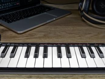 Nektar SE25 y SE49, teclados controladores compactos con integración al DAW