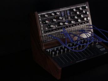 Pittsburgh Modular Voltage Research Laboratory, una nueva criatura semi-modular a la vista