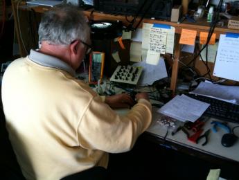 Tom Oberheim recupera su marca gracias a un "gesto de buena voluntad" de Gibson