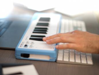 Arturia MicroLab, el controlador más pequeño de la casa con 25 teclas e ingeniosas funciones