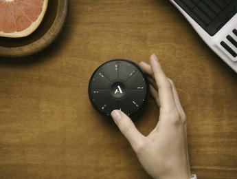 Orba es un sinte, looper y controlador del tamaño de media naranja