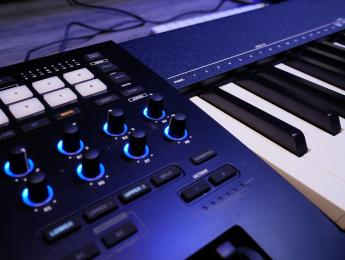 Roland A-88 MKII, un vistazo al primer controlador MIDI 2.0