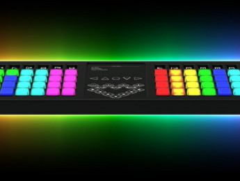 TheoryBoard Thy333, un controlador MIDI con asistente de escalas para generar acordes y melodías
