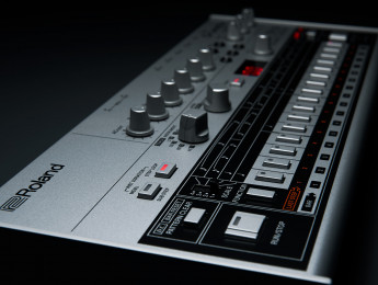 Roland TR-06 hardware y TR-606 software, Drumatix por partida doble