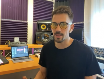 Bastian Bux nos abre las puertas de su estudio