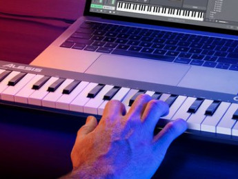 Alesis Q MkII, segunda generación de teclados controladores con nuevo modelo Qmini de 32 miniteclas