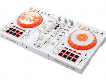 Pioneer DDJ-400-HA edición limitada anime