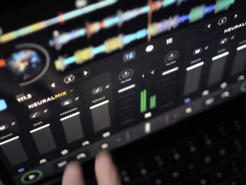 Algoriddim lanza la mayor actualización de djay Pro AI