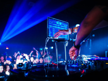 Serato anuncia compatibilidad con Pioneer CDJ-3000 e incompatibilidad con algunos dispositivos Rane