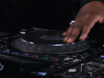 Compatibilidad de Serato con el Pioneer CDJ-3000 y macOS Monterey