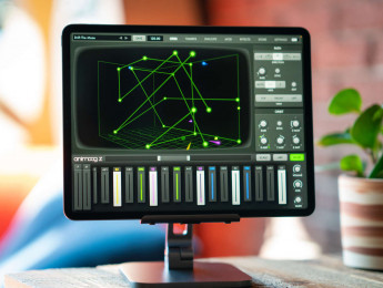 Animoog Z, un sintetizador multidimensional que te pondrá en órbita
