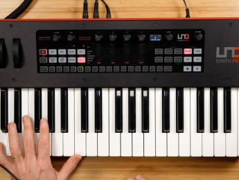 Review de IK Multimedia Uno Synth Pro