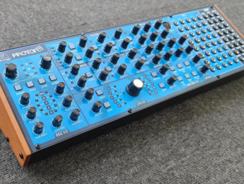 Behringer Proton, un nuevo semimodular en la estela de Neutron
