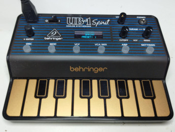 Behringer UB-1, un bebé del UB-Xa con genes de Oberheim