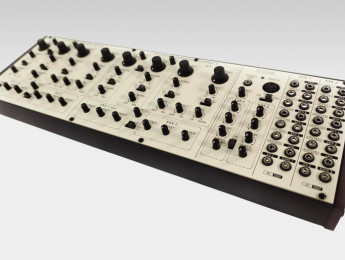 Behringer XM-2, clon de Oberheim SEM 2-voice