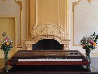 Sale a la venta en Internet un Yamaha DX1 de 1983 “nuevo” por 149.000€